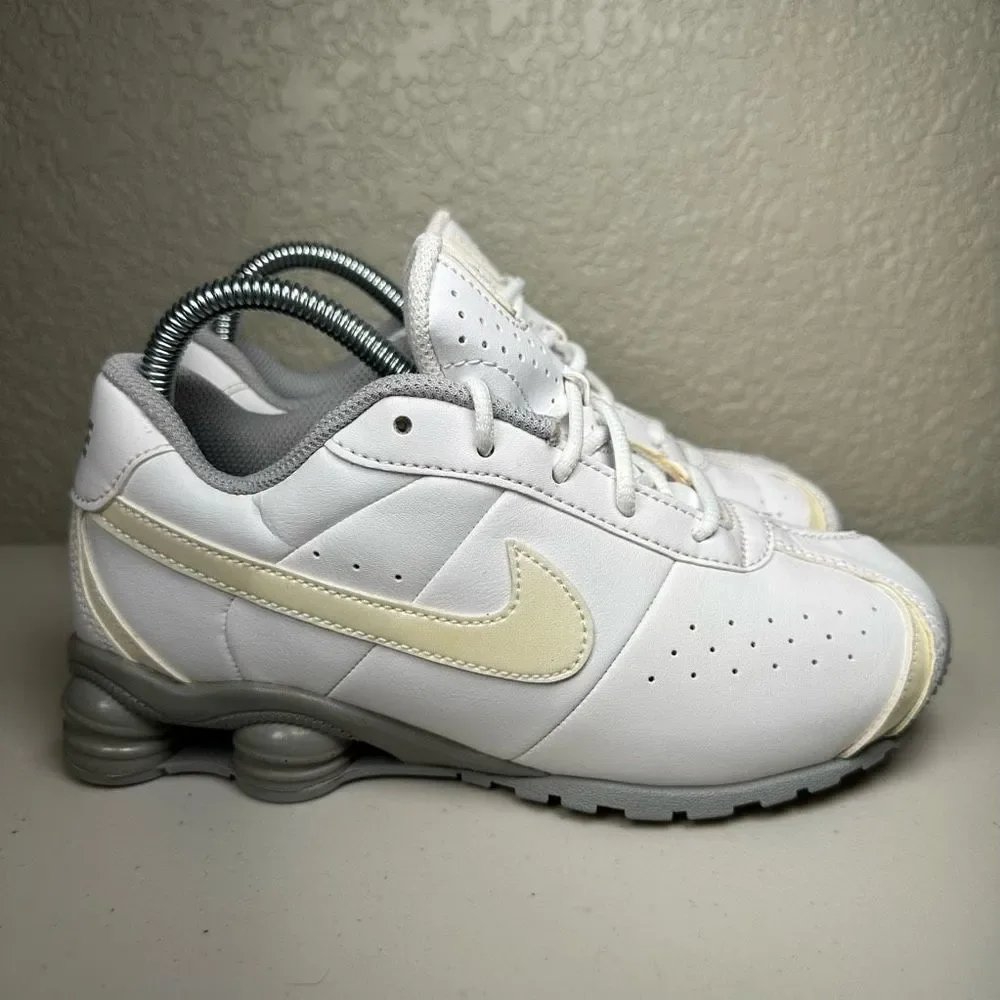 Nike Boys 2Y Kids Girls Shox Classic Ii Sneaker Athletic White Yellow Lace Shoes